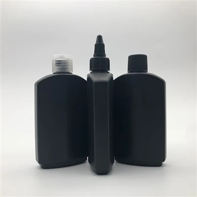 Svetloodporna črna ploščata PE plastična steklenica z ostrim pokrovčkom, prazna steklenica za doziranje s stiskanjem za UV-smolno lepilo Nail Art Gel Pigment Ink Embalaža